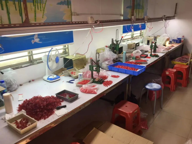 假冒奧特曼賣了400多萬!制假窩點(diǎn)竟是&ldquo;內(nèi)鬼&rdquo;開的